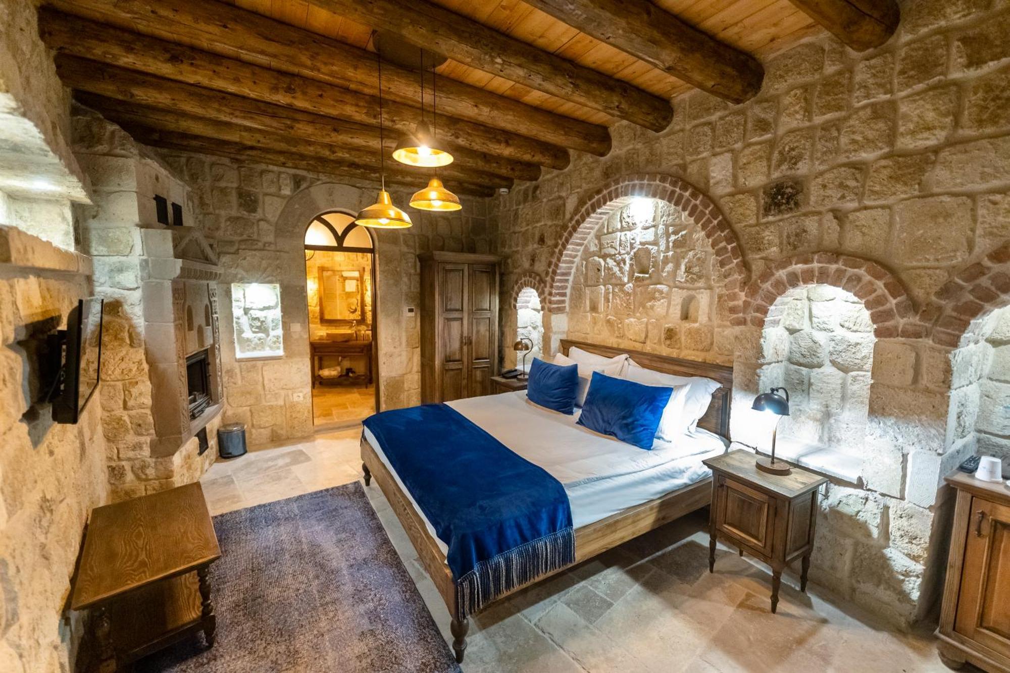 Uerguep Cave Suites Exterior photo
