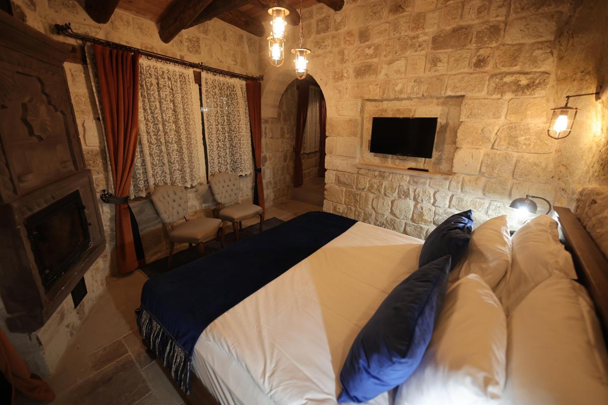 Uerguep Cave Suites Exterior photo